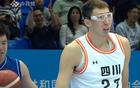 四川19分大胜上海，四战全胜晋级八强，周琦19+12李弘权19+11
